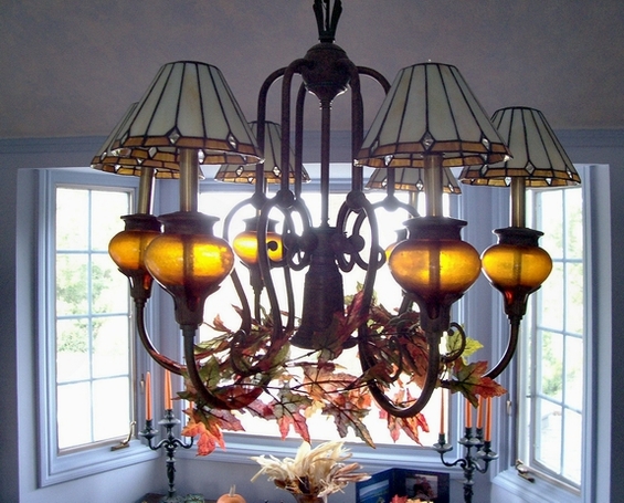 Chandelier Thanksgiving.JPG