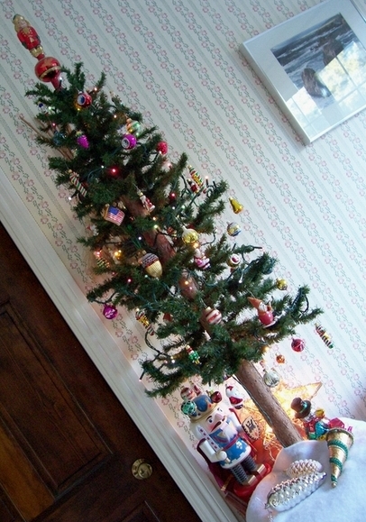 Minis Tree 2006.JPG